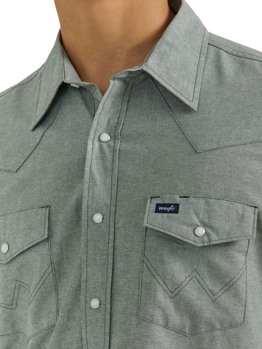 Cowboy Cut™ Chambray Green Men's Shirt by Wrangler®