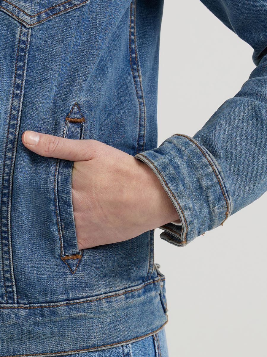 Retro™ Denim Women's Jacket by Wrangler®