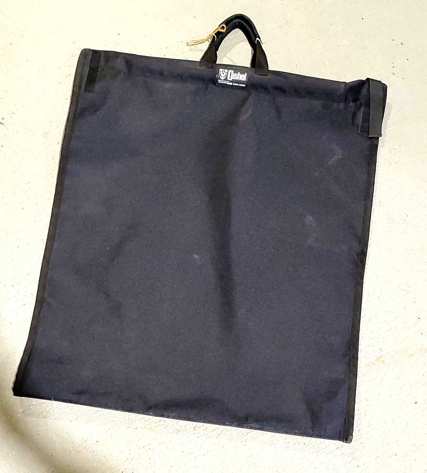 Hay Handler by Cashel®