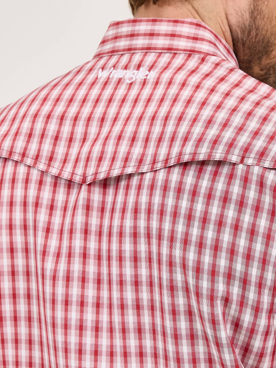 Classic Fit Red Plaid Performance Short Sleeve Men's Shirt by Wrangler®