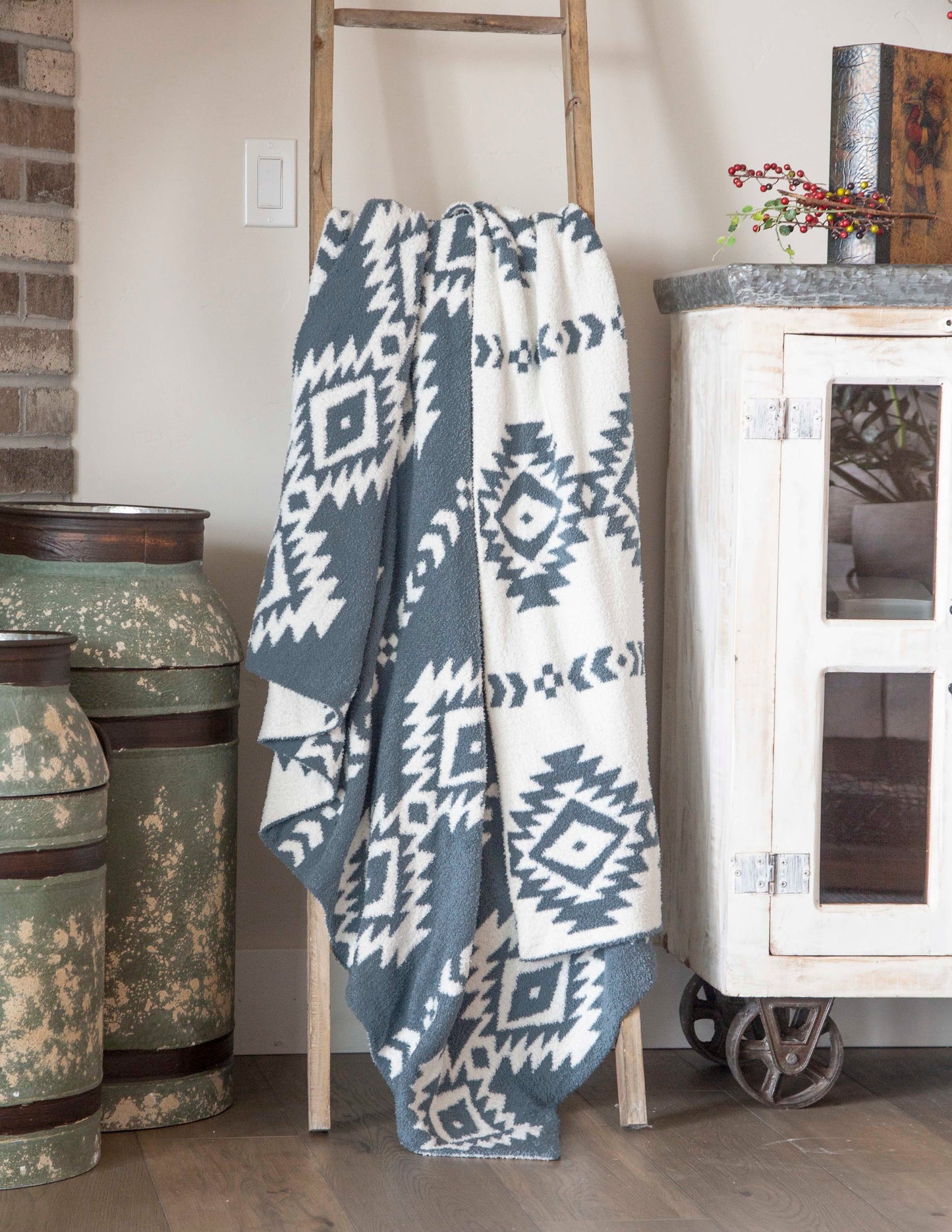 'Stormy Southwest' Stretchy Throw by Carsten's Inc.®