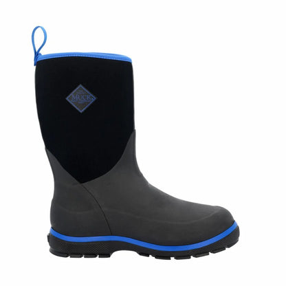 Black and blue kids Muck Boot on a white background