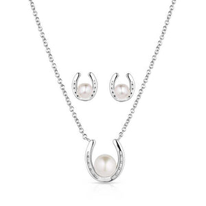 'Delicate Embrace' Pearl Jewelry Set by Montana Silversmiths®