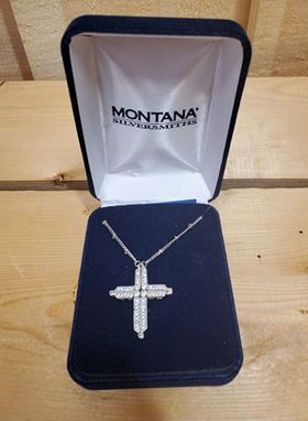 Unfoldable Magnetic Cross Necklace by Montana Silversmiths