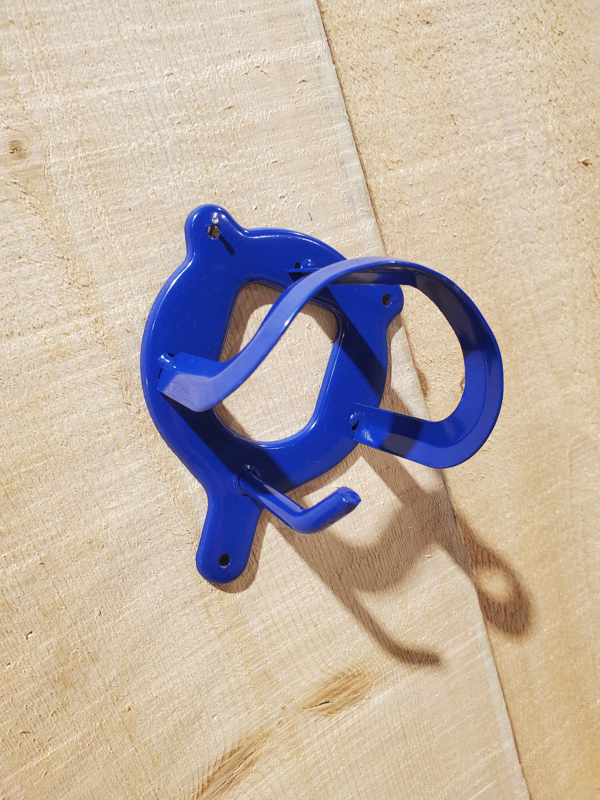 a blue bridle hook