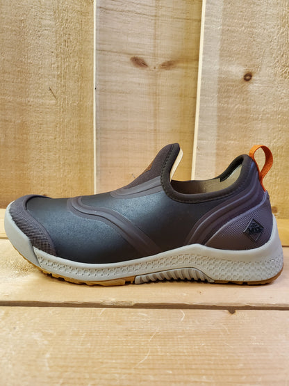'Outscape Low' Men's Shoe by Muck Boot Co.®