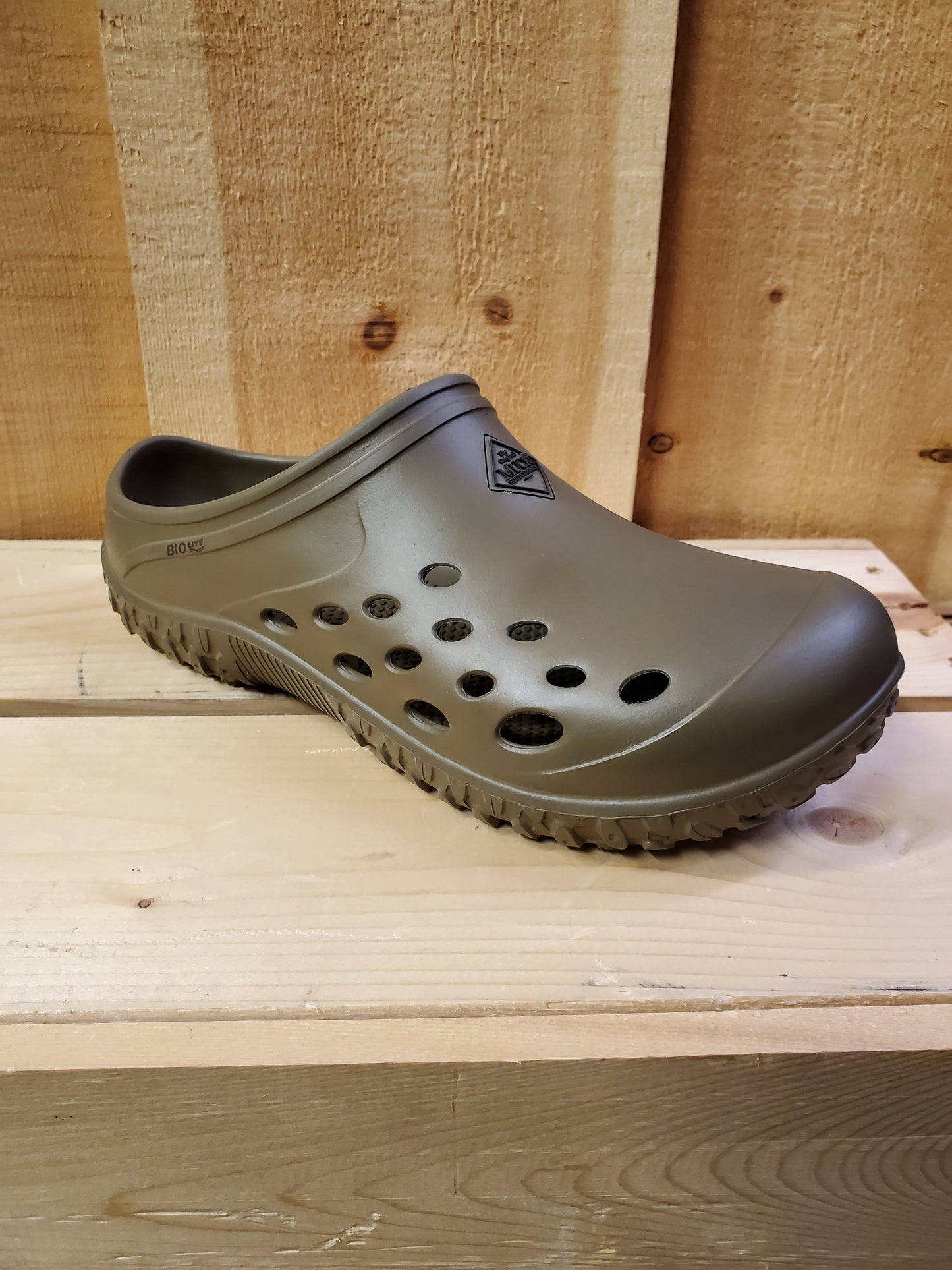 Clay Muckster Lite® Men's Shoe by Muck Boot Company®