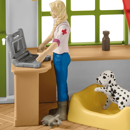 Farm World™ Vet Clinic by Schleich®