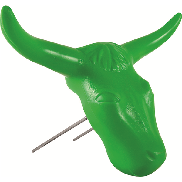 a green plastic moulded steer head with pegs for roping practise